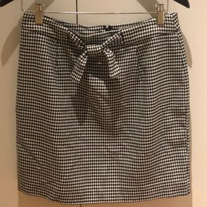 Loft Black/White Houndstooth Skirt